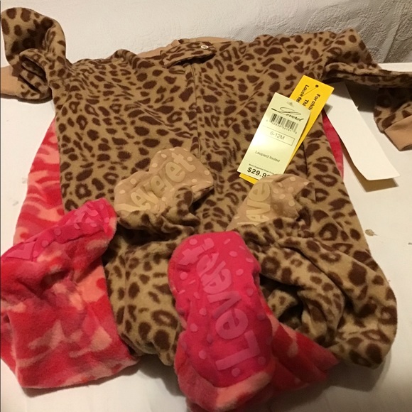 🚫SALE🚫Set of 2 Infants sleepers - Picture 3 of 3